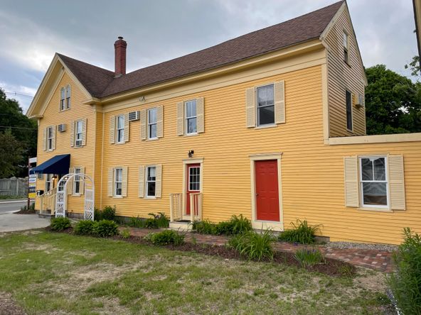 82 Main St, Bridgton, ME 04009